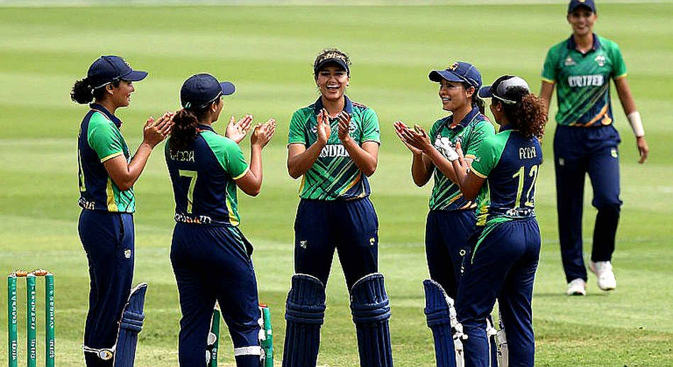 इंग्लैंड U19 की सूची: तेज़ गेंदबाज़ों का अलग कार्यक्रम, और एक खाली शेड्यूल हेडिंग